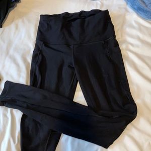 Black pocket leggings